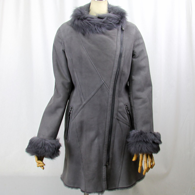 美品　CREA 羊革 ブルーフォックス　毛皮　コート　ムートン　リアルレザー　黒 柔らかな着心地☆フォックスファー付きWフェイスムートンコート新品