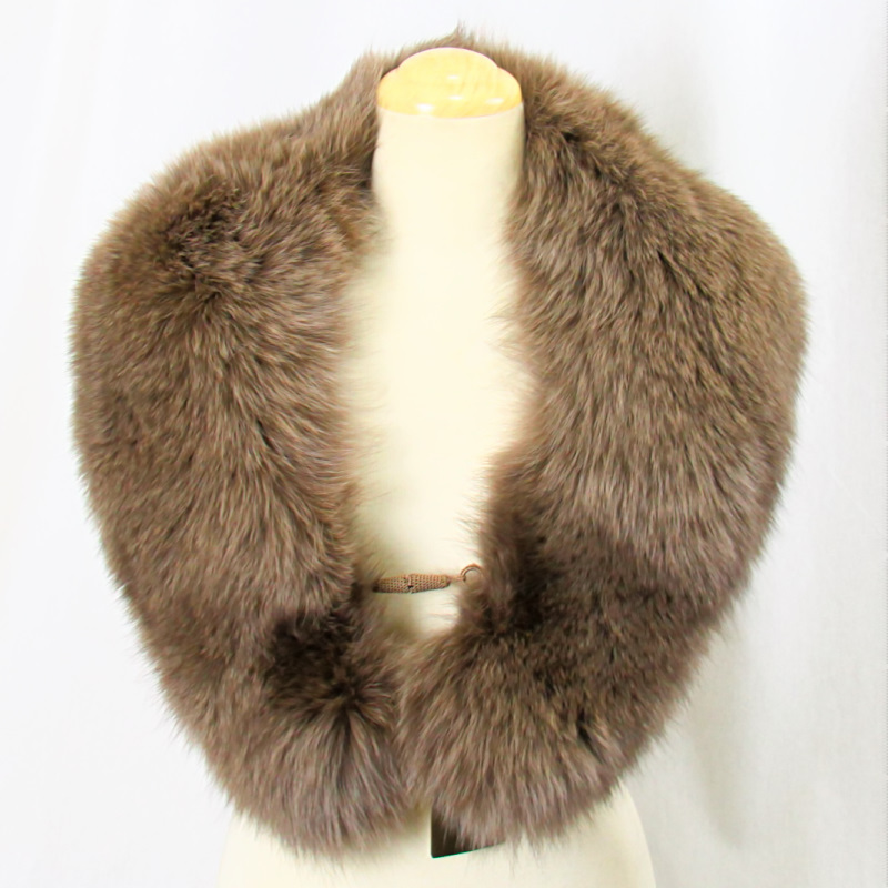未使用級/フェンディ 毛皮 マフラー フォックス リアルファー ショール 大判 最高品質 SAGA フォックス ファー ブラック 黒 冠婚葬祭 マフラー