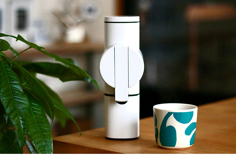 電動式コーヒーミル pietro grinder white Amazon | PIETRO GRINDERS フラットバー手動式コーヒーグラインダー