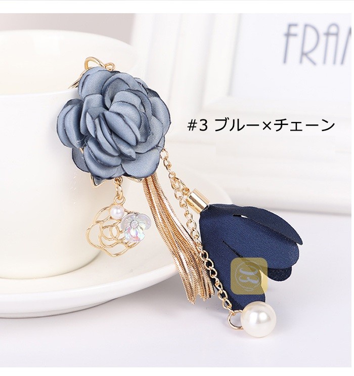女性に人気なバッグチャーム ゆらゆら造花
