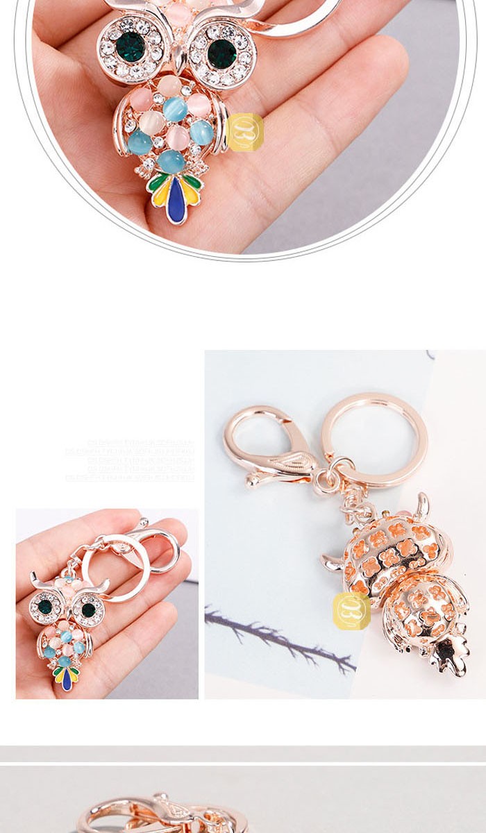 フクロウのバッグチャーム、キーチェーン キラキララインストーン