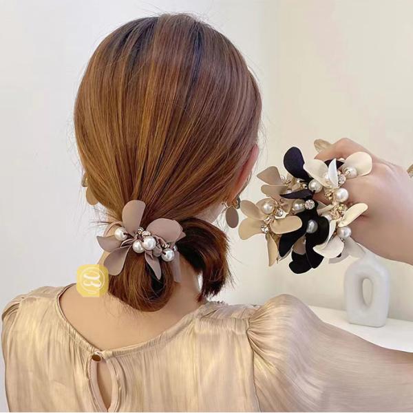 大人に人気なヘアアクセサリーヘアゴム