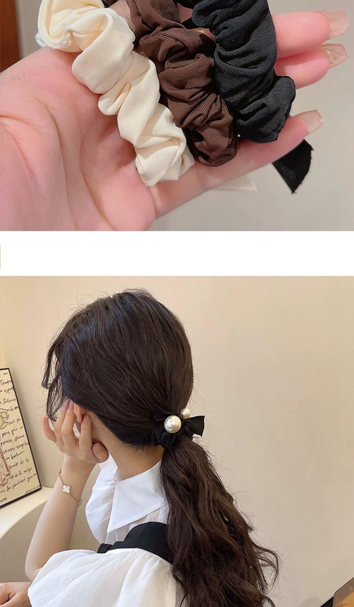 大人に人気なヘアアクセサリーシュシュヘアゴム