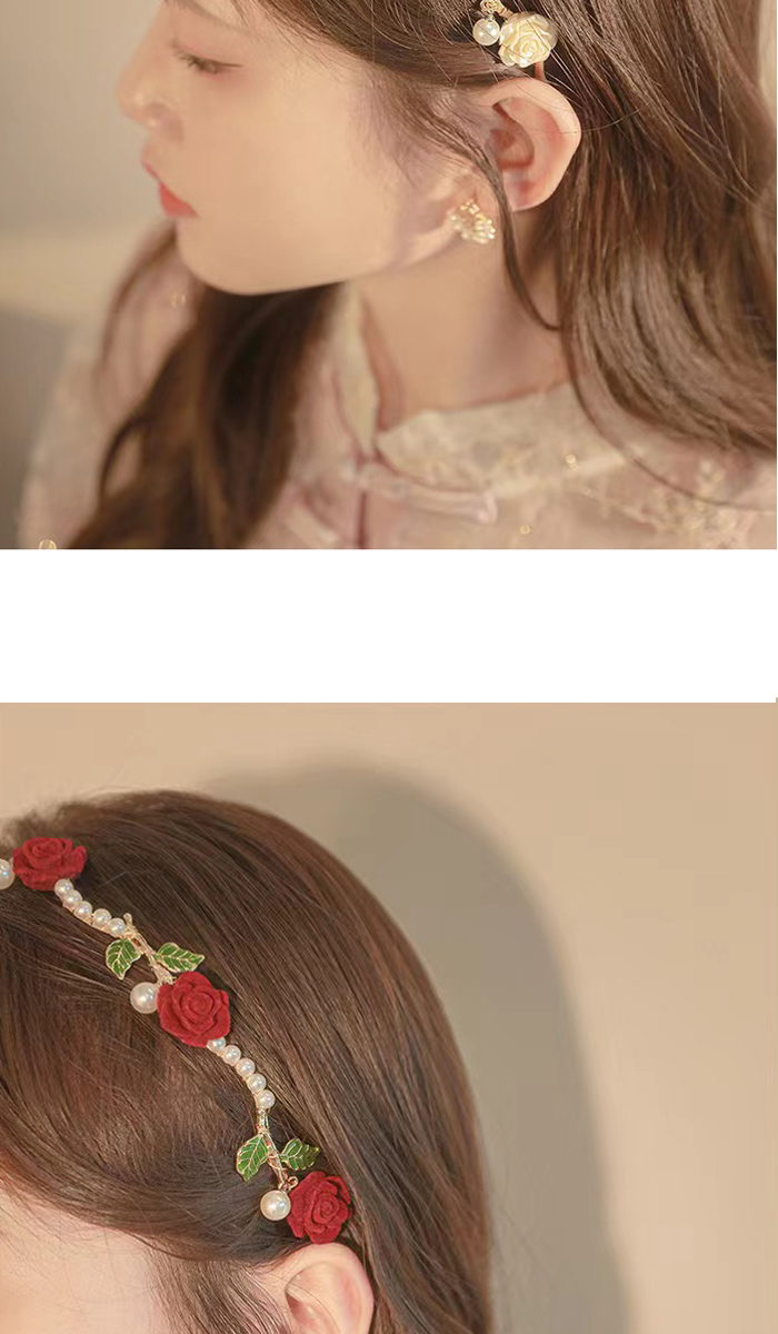 女性に人気なヘアアクセサリー　カチューシャ