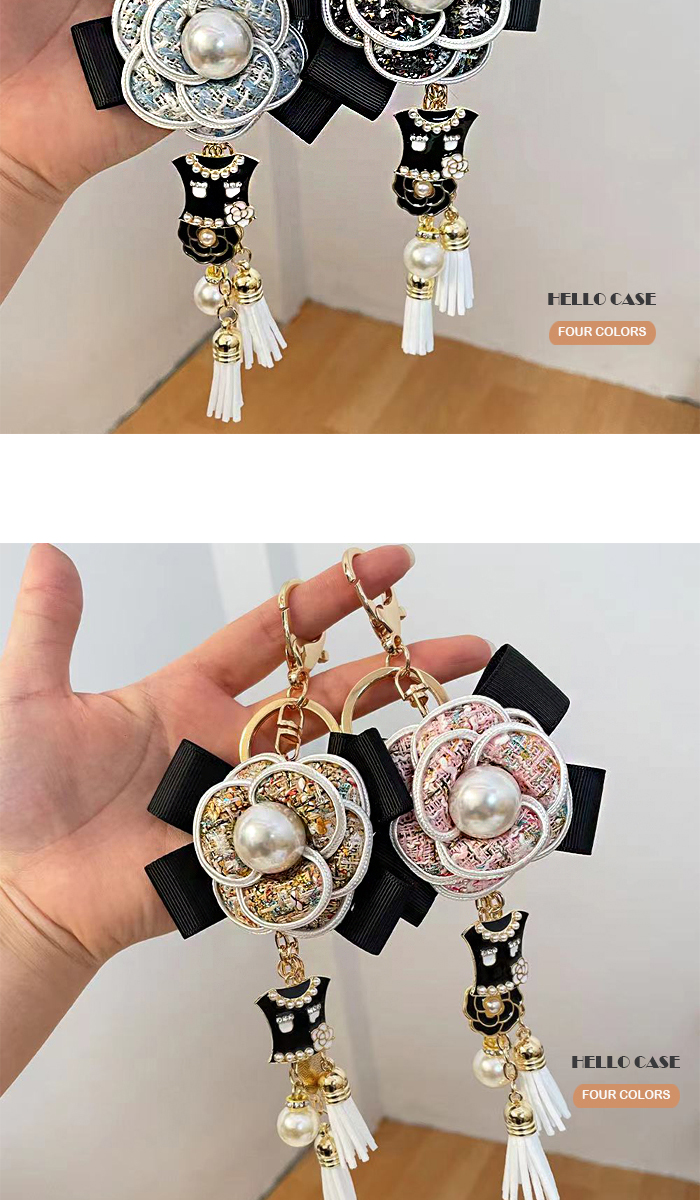 女性に人気なバッグチャーム カラフル花ビラ
