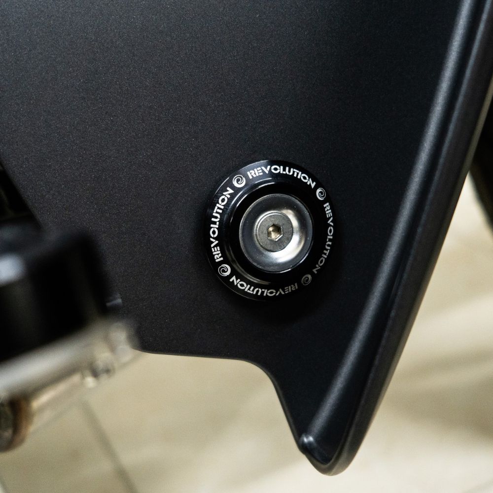 スーパーカブ REVOLUTION ホンダ C125 サイドカバーボルト