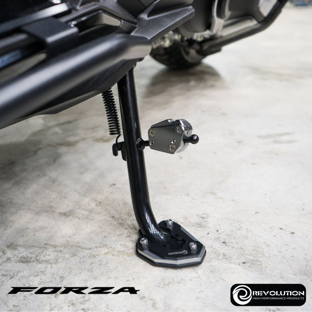 REVOLUTION ホンダ FORZA サイドスタンドボード/ SIDE STAND BASE for