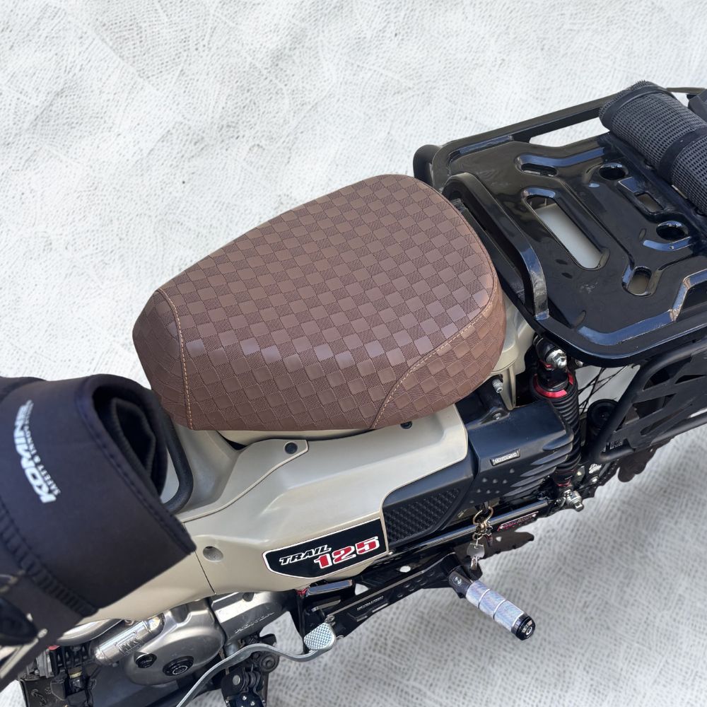 HONDA CT125 ハンターカブ レトロ カスタムシート チェッカーパターン