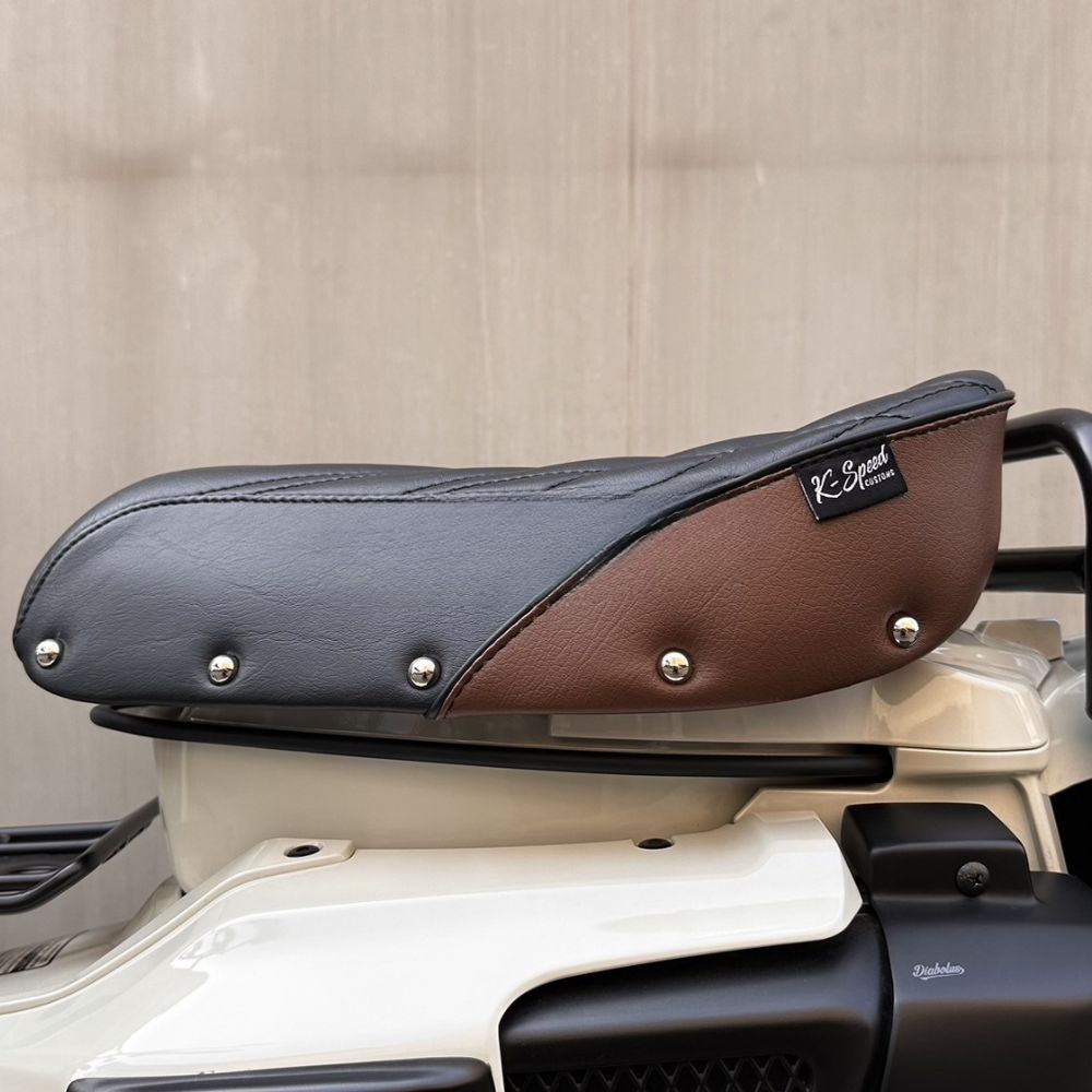ディアブロ　ハンターカブ CT125交換用シート CT107 ホンダ ハンターカブ CT125交換用シート CT107 / K-Speed embroidery