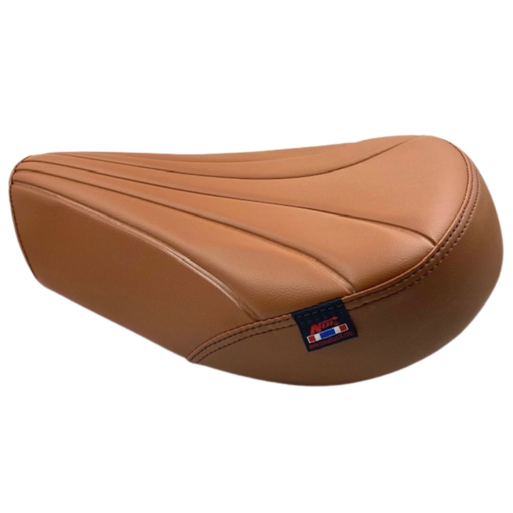 ホンダ スーパーカブ C125用 ローダウン交換用シート[ブラウン/カーブライン] Front seat for HONDA C125[Curve  Line/Brown]