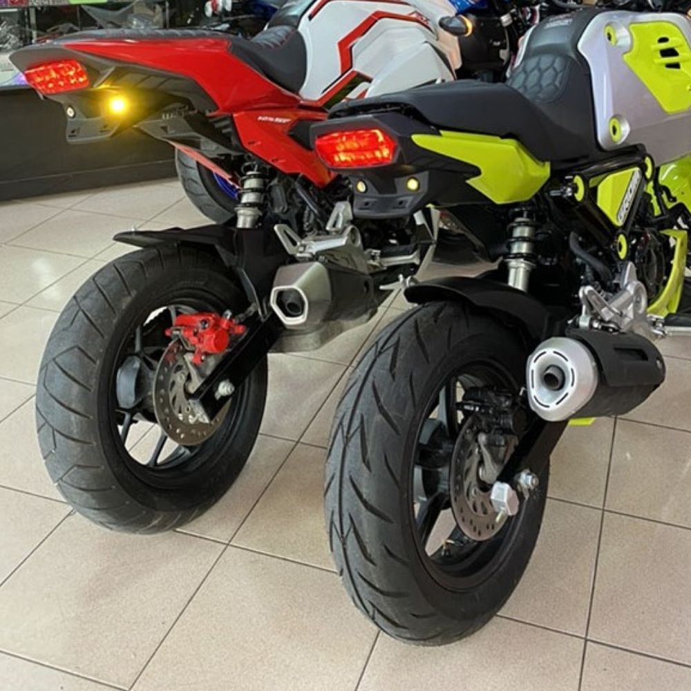 ホンダ（HONDA） グロム MSX125 LEDウインカー内蔵リアフェンダー