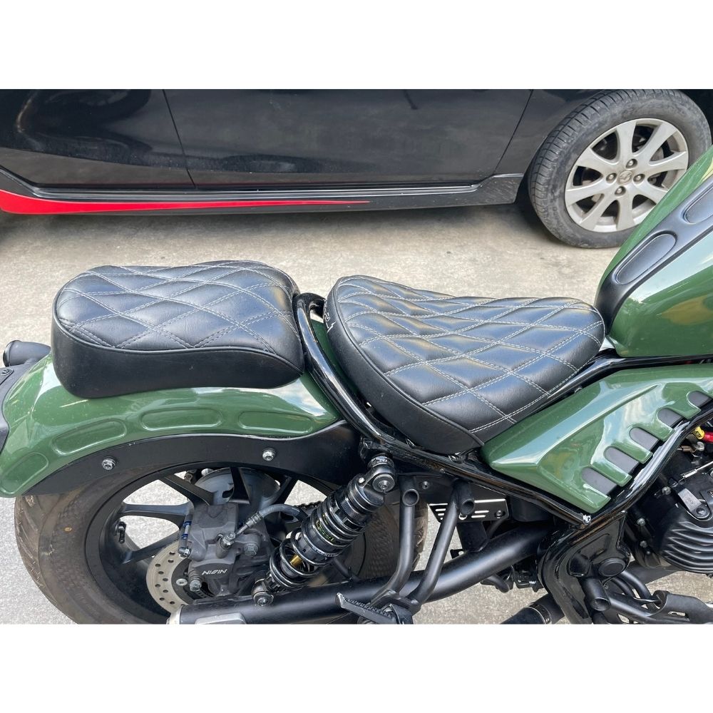 ホンダ レブル250/500交換用 ペアシート/モトロード Honda Rebel CMX 300 500 Front and Back Seat  MotoLordd