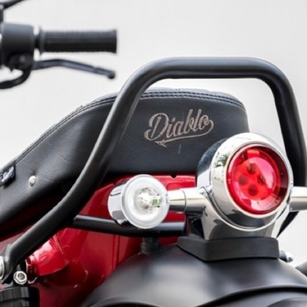 ホンダ ダックス125/ST125用交換シート DX006 /Diablo Custom Works Seat Super Low square  pattern Honda Dax125 :diablo-seat-dx006:SmartSmokers - 通販 - Yahoo!ショッピング