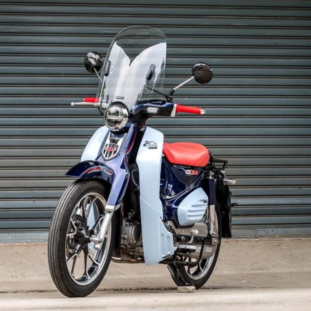 ホンダ スーパーカブC125用 クリアウィンドスクリーン ビッグサイズ/HONDA SUPER CUB C125 MOTOLORDD  WINDSCREEN CLEAR V3/ モトロード ウィンドシールド 風防 : c125-motolordd-windscreen-v3 :  SmartSmokers - 通販 - Yahoo!ショッピング