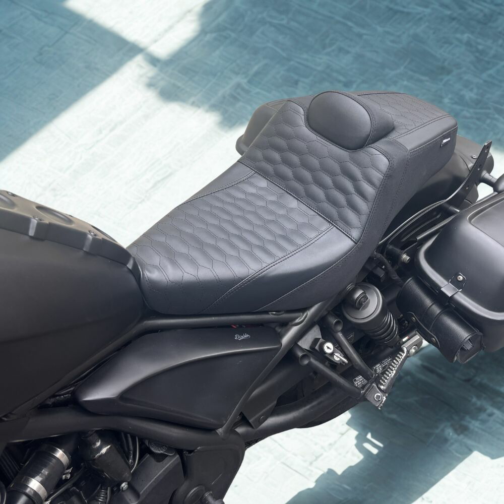 BLACKWING(旧MAXNUS) HONDA Rebel 250/500 専用 カスタムシート