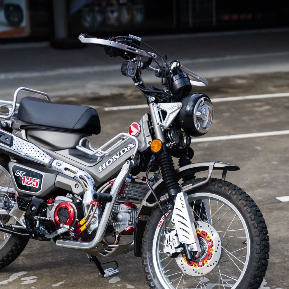 ホンダ（HONDA） ホンダハンターカブCT125用ヘッドライトブラケット＋