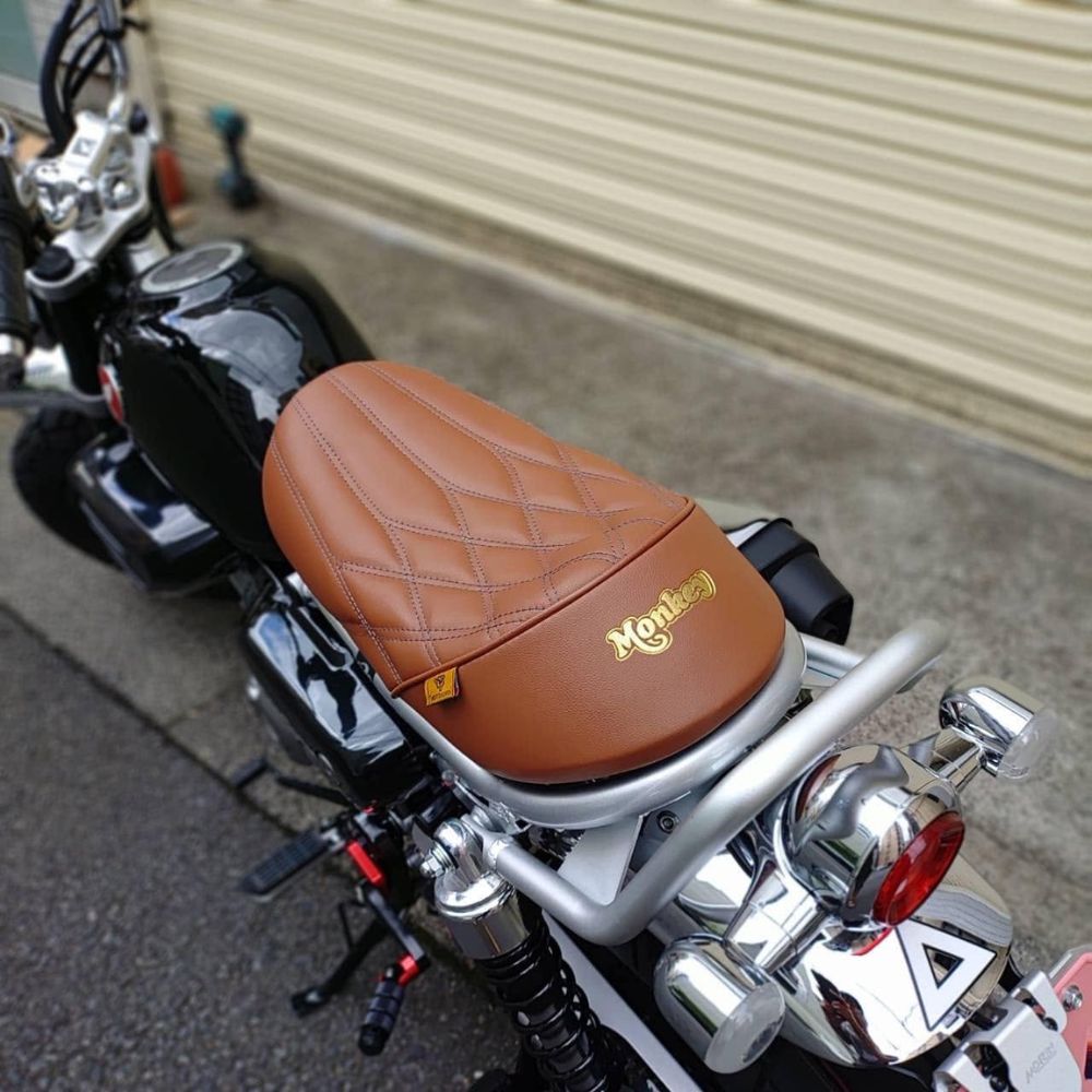 MonQeyKing モンキー125 シート カスタムシート ブラウン タックロール