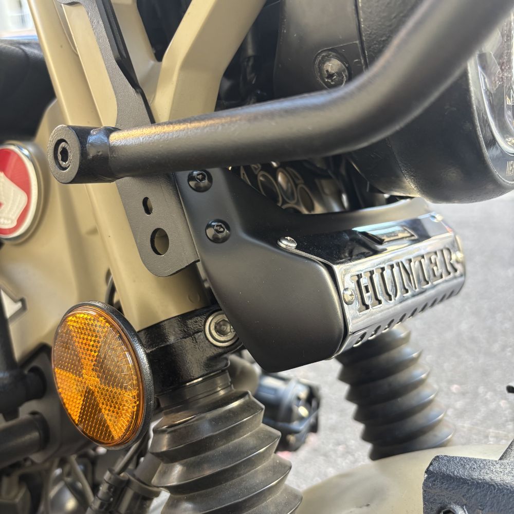 MotolordD HONDA CT125 ハンターカブ Bow Tie V2 フロントエンブレム