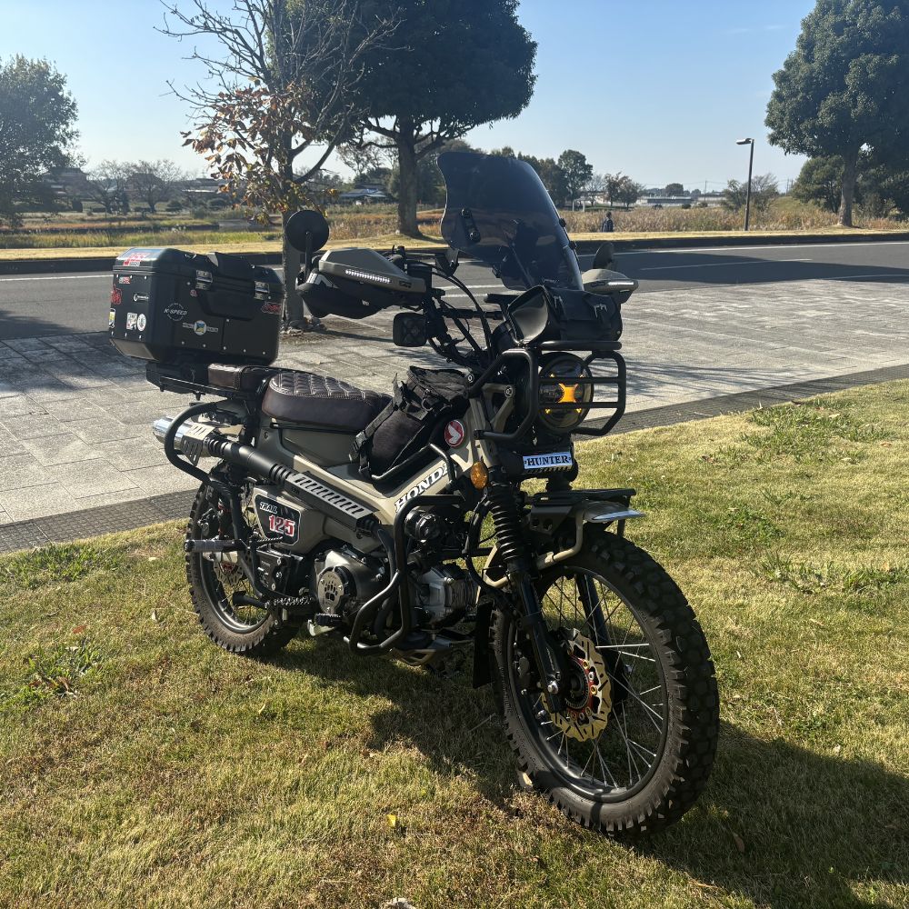 MotolordD HONDA CT125 ハンターカブ Bow Tie V2 フロントエンブレム