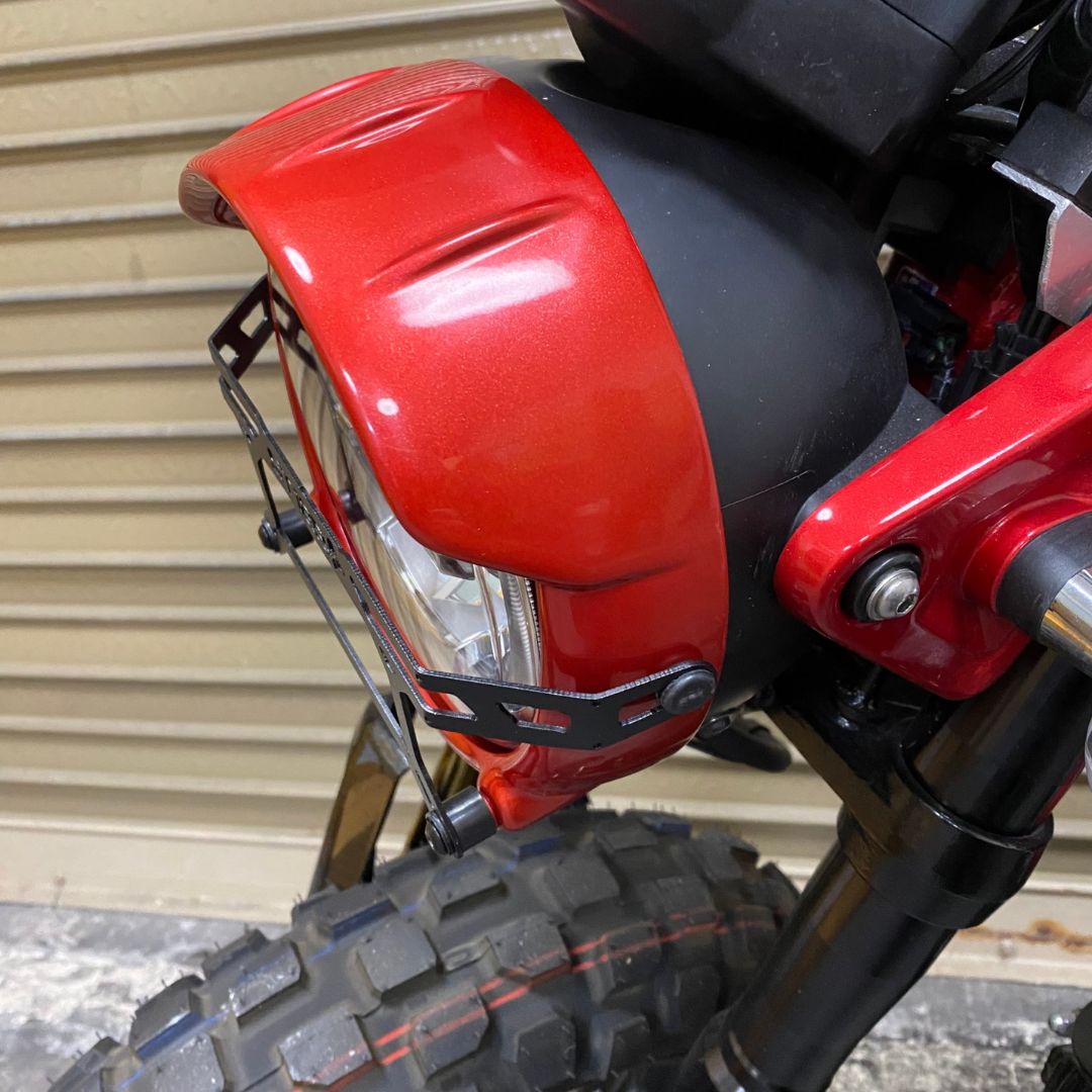 ホンダ ダックス125用 ヘッドライトガード モトロード/Motolordd Head Light Cover V4 For HONDA DAX125  JB04