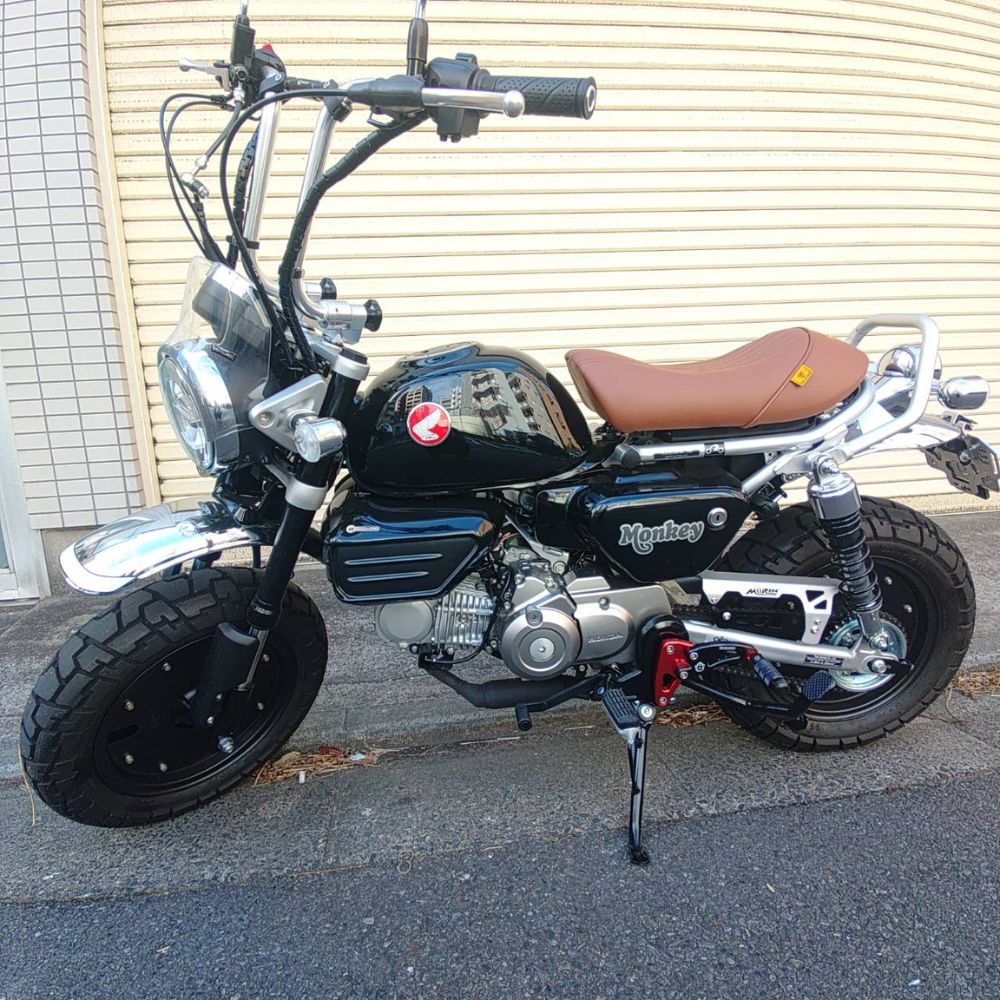 純正モンキー125新車購入時に外した新品シートです。 ホンダモンキー125交換用シートP1 [ 艶消しライトブラウン