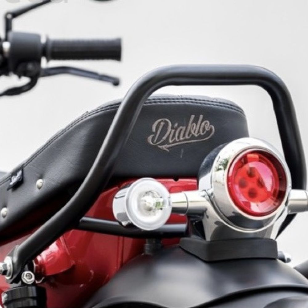 ホンダ ダックス125/ST125用交換スーパースリムシート DX023 /Diablo Custom Works Super Low Seat  (Diamond Pattern) for Honda DAX125 : dx023 : SmartSmokers - 通販 -  Yahoo!ショッピング