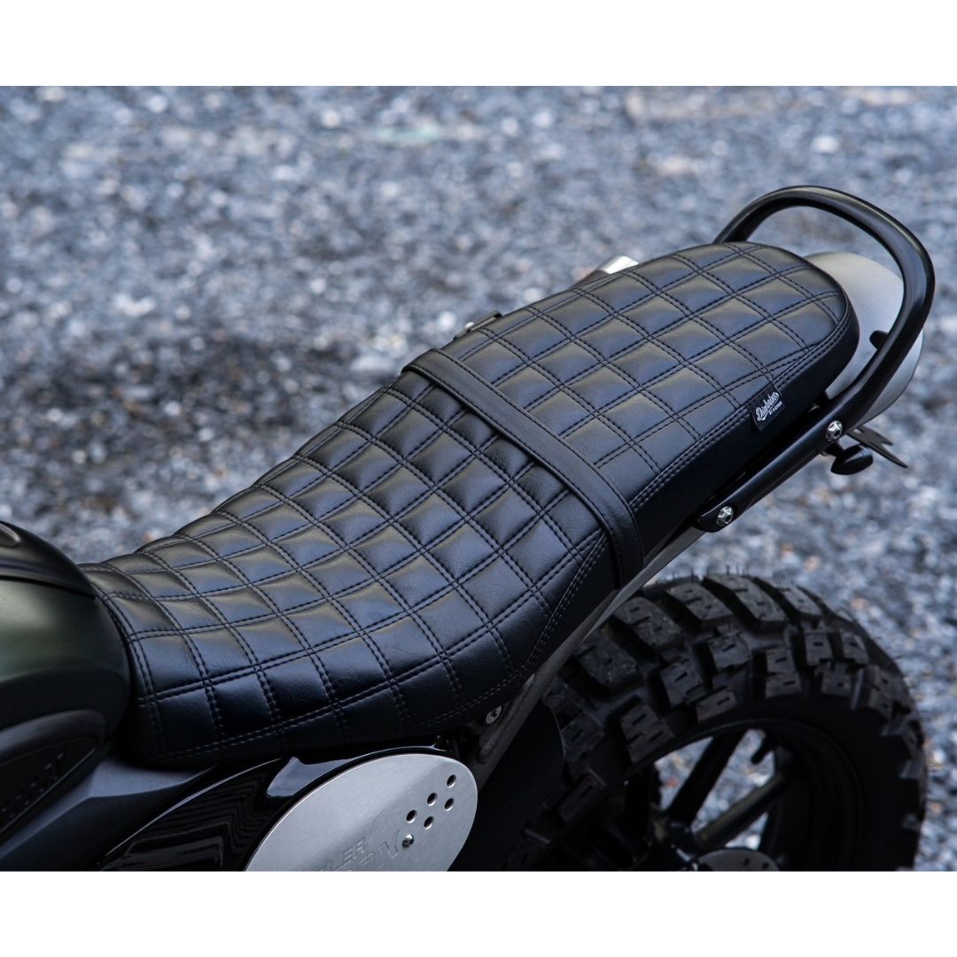 TRIUMPH（トライアンフ） スピード400 交換用ロングシート SX16 / Seat