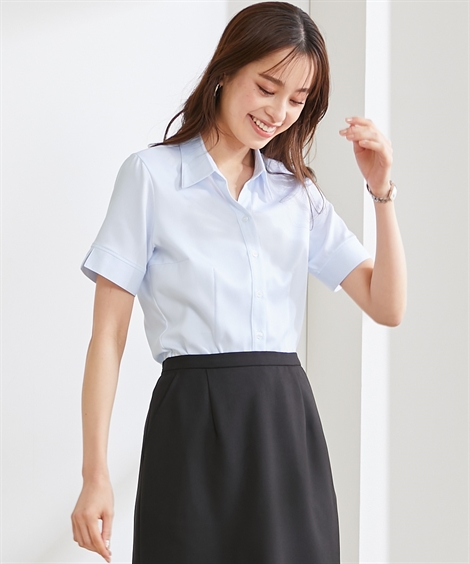 事務服・ベストスーツ|【事務服】半袖パウダーサテンスキッパーシャツ（抗菌防臭加工）(サックス)