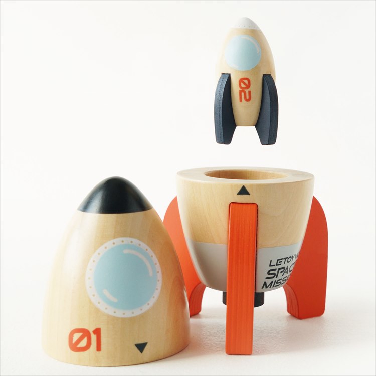 スペースロケットデュオ ルトイヴァン イギリス 英国 ロンドン カラフル かわいい おもちゃ 木のおもちゃ 木製 知育玩具 安心 安全 マグネット式ふ｜smile-zakka｜02