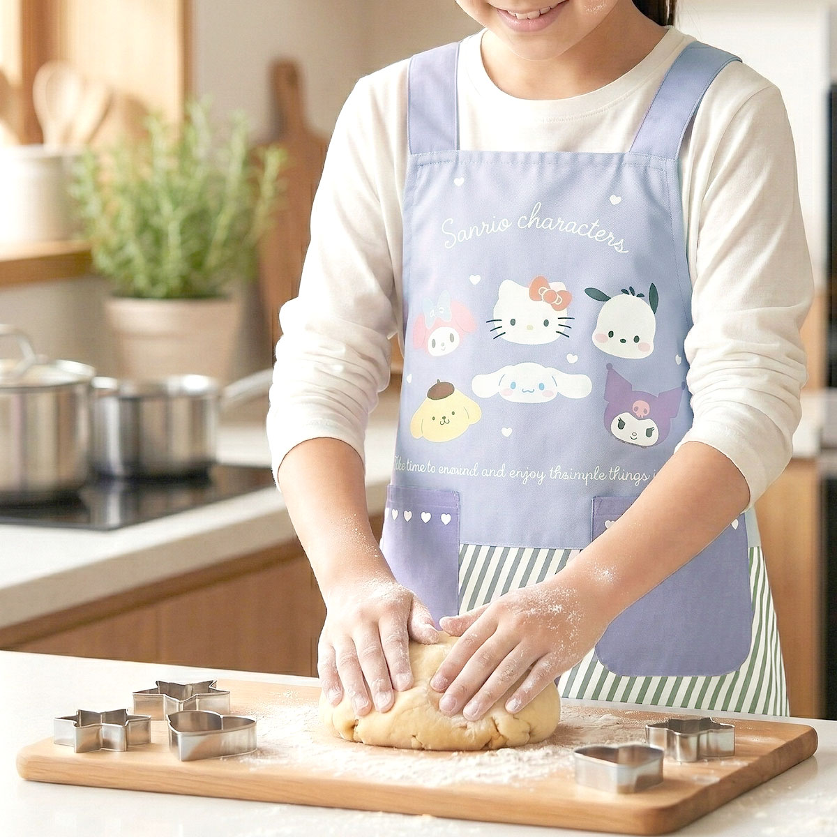 sanrio（サンリオ） エプロン キッズ 女の子 H型 キャラクター 後ろ