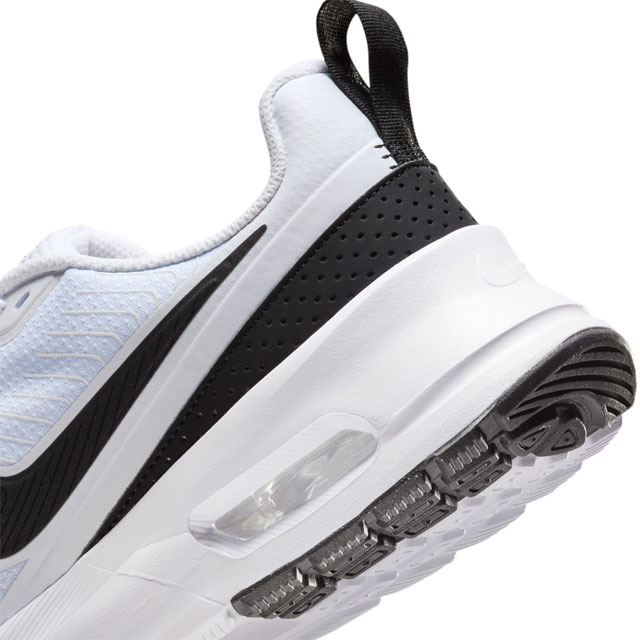 NIKE ナイキ スニーカー メンズ AIR MAX NUAXIS ローカット
