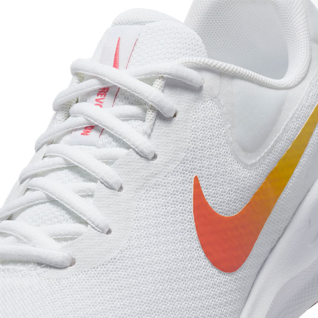 ナイキ ランニングウエアセット Lサイズ　NIKE running レア 中古・古着通販】NIKE (ナイキ) ランニングシューズ ホワイト