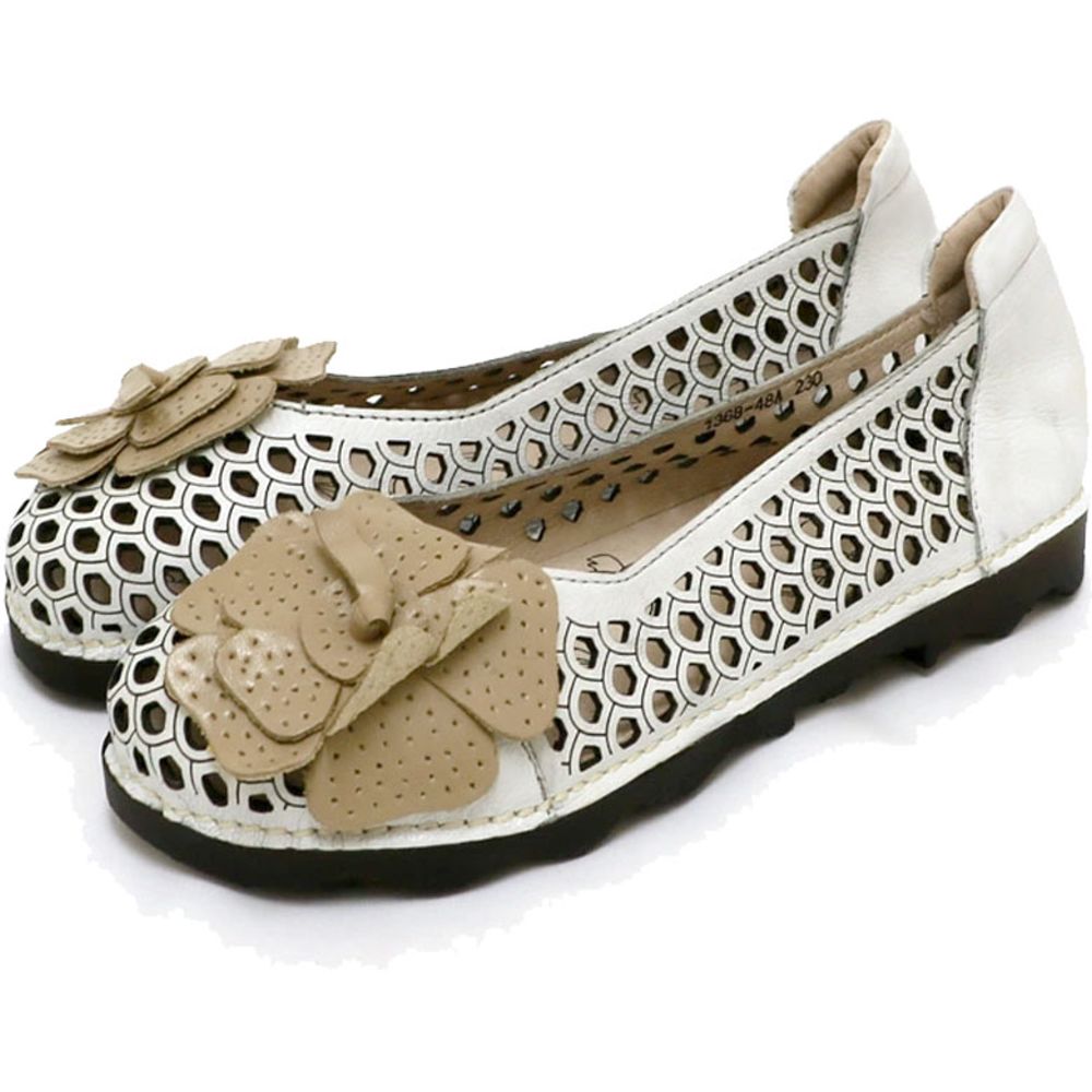 エスタシオン レディース パンプス 立体フラワーパンチング ラウンド