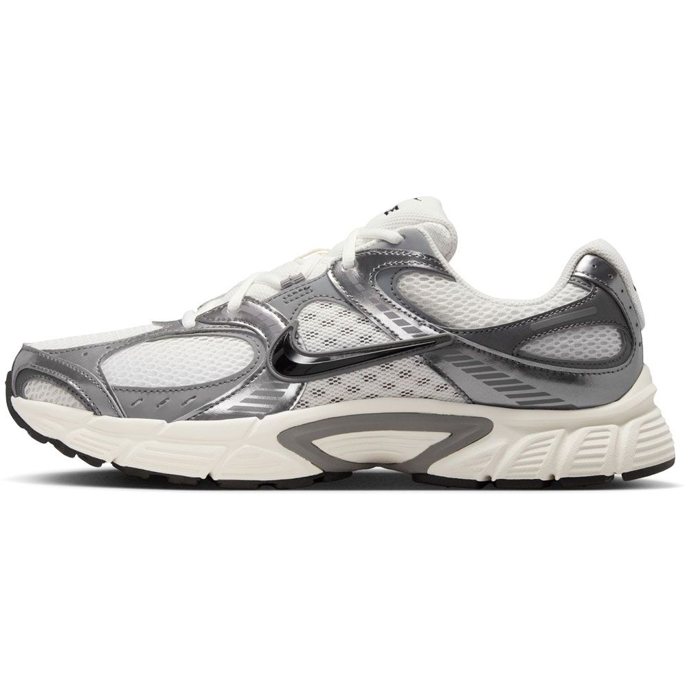 NIKE（ナイキ） スニーカー メンズ ランニングシューズ V5 RNRHJ5228