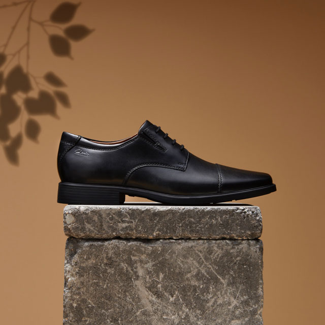 Clarks クラークス メンズ ビジネス 外羽根 ストレートチップ