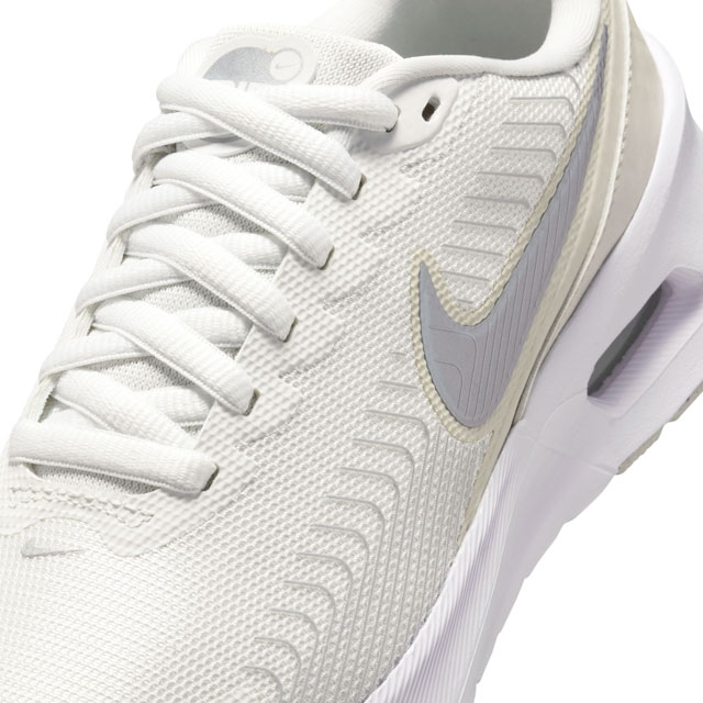NIKE（ナイキ） スニーカー レディース ウィメンズ エア マックス ニュ