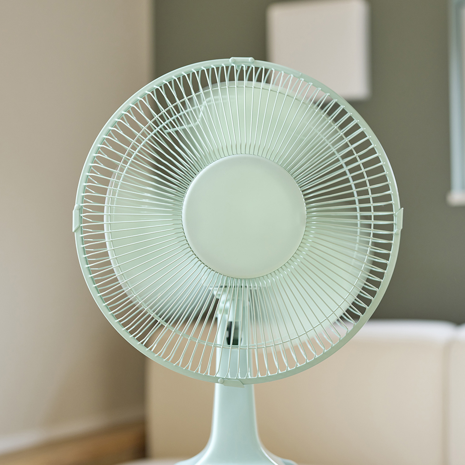 昭和レトロ　扇風機 新品未開封‼️おばあちゃんちの 昭和レトロ リヴィング扇風機