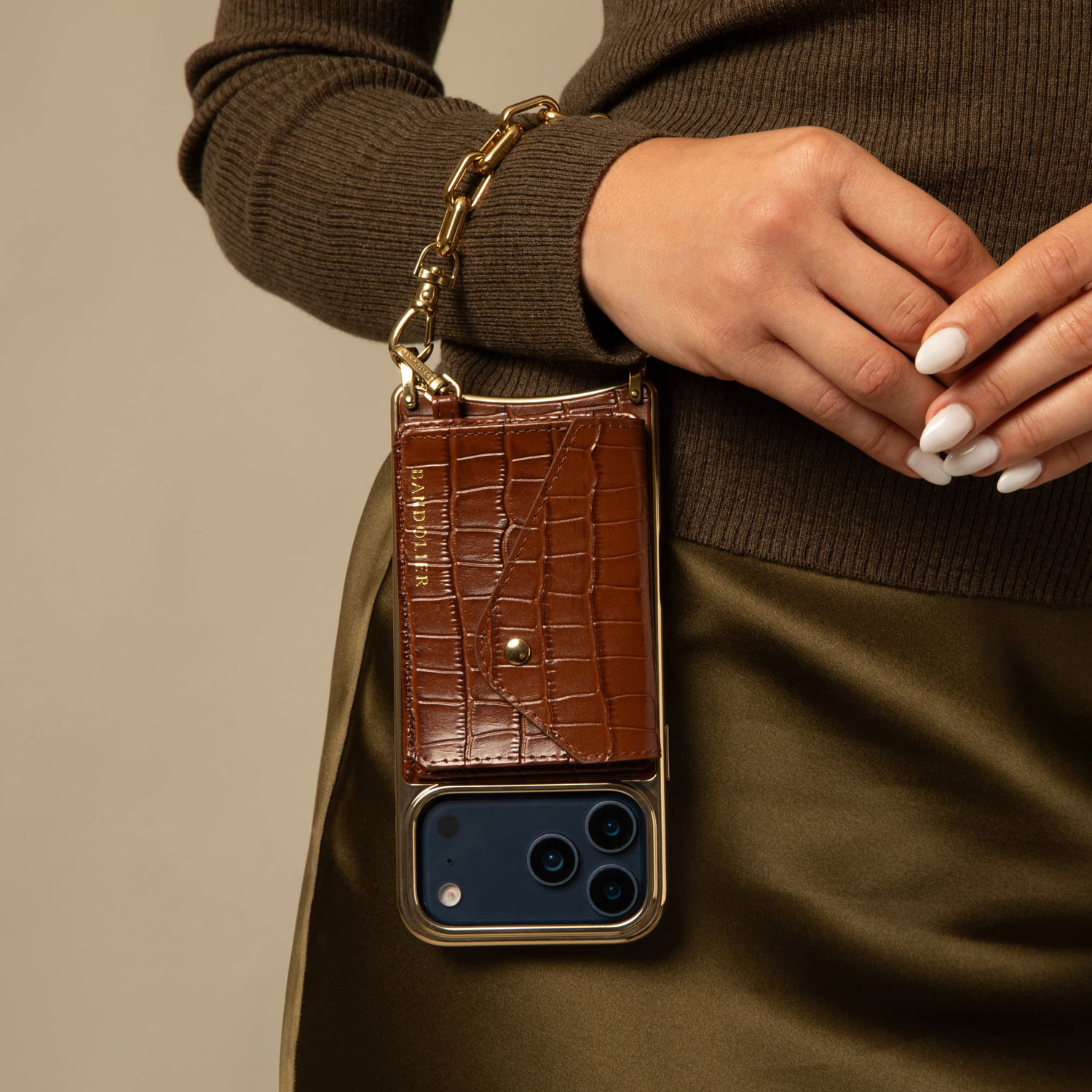BANDOLIER（バンドリヤー） スマホショルダー iPhone17 17Pro 17Pro