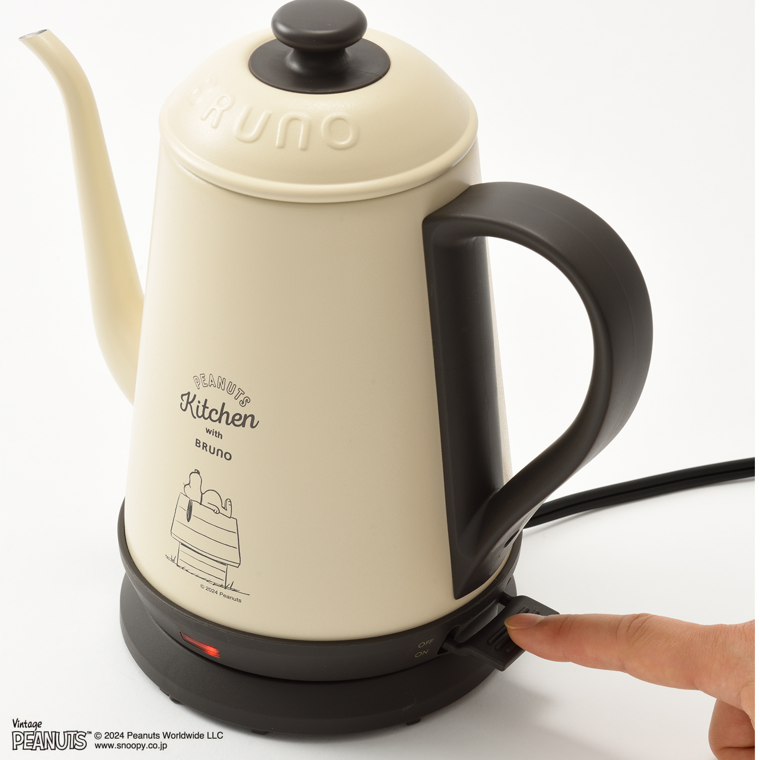 BRUNO ブルーノ 電気ケトル ポット 湯沸かし器 1L ピーナッツ BRUNO ブルーノ 電気ケトル ポット 湯沸かし器 1L ピーナッツ