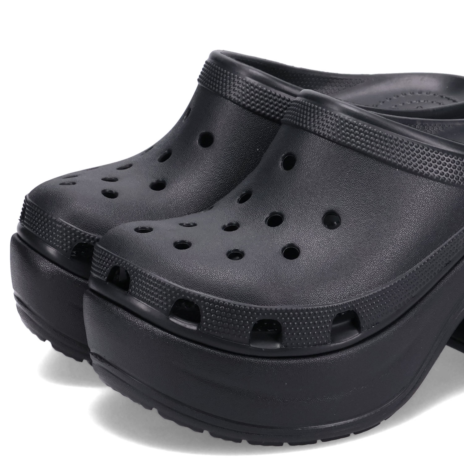 サイレンクロッグ　厚底サンダル ブラック famshoe_208547-001