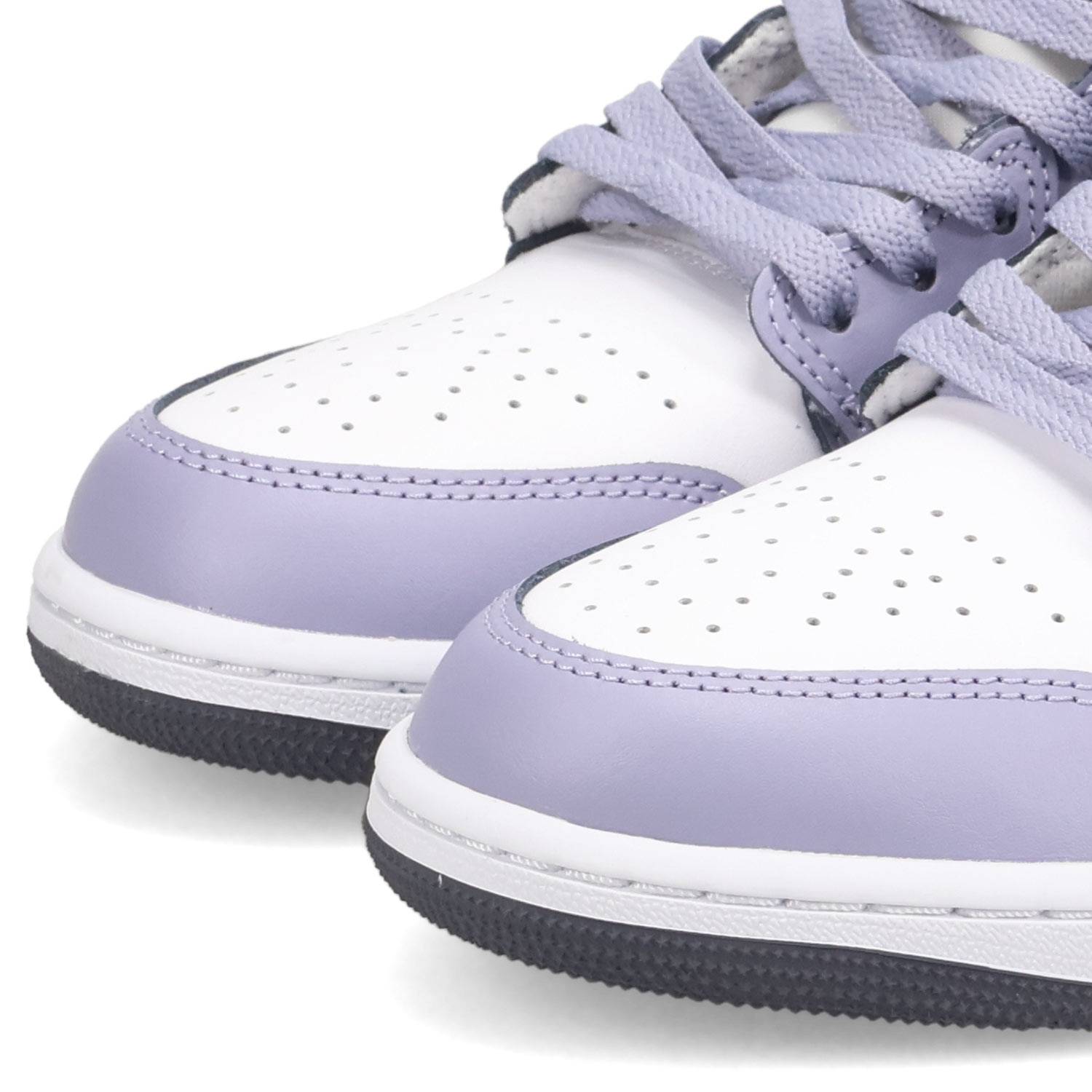 NIKE（ナイキ） エアジョーダン1 ミッド スニーカー メンズ AIR JORDAN