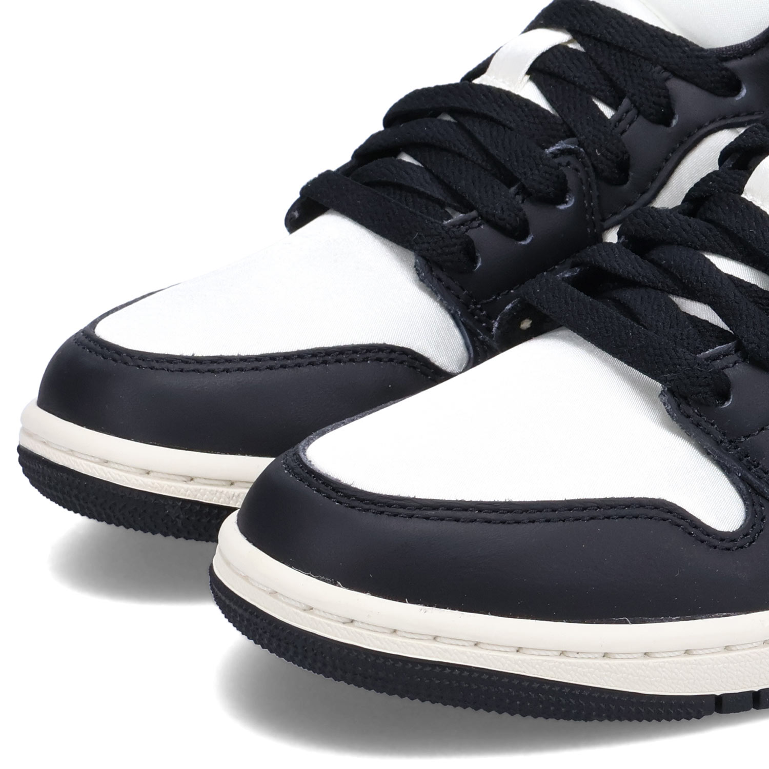 NIKE ナイキ エアジョーダン1 ロー スニーカー レディース W AIR NIKE ナイキ エアジョーダン1 ロー スニーカー レディース W AIR