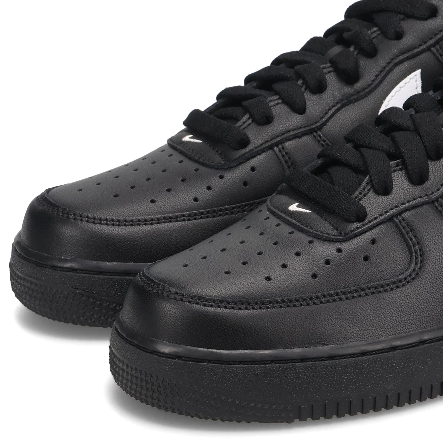 Nike Air Force 1 '07 ブラック NIKE（ナイキ） エアフォース1 07 スニーカー メンズ AIR FORCE 1 07