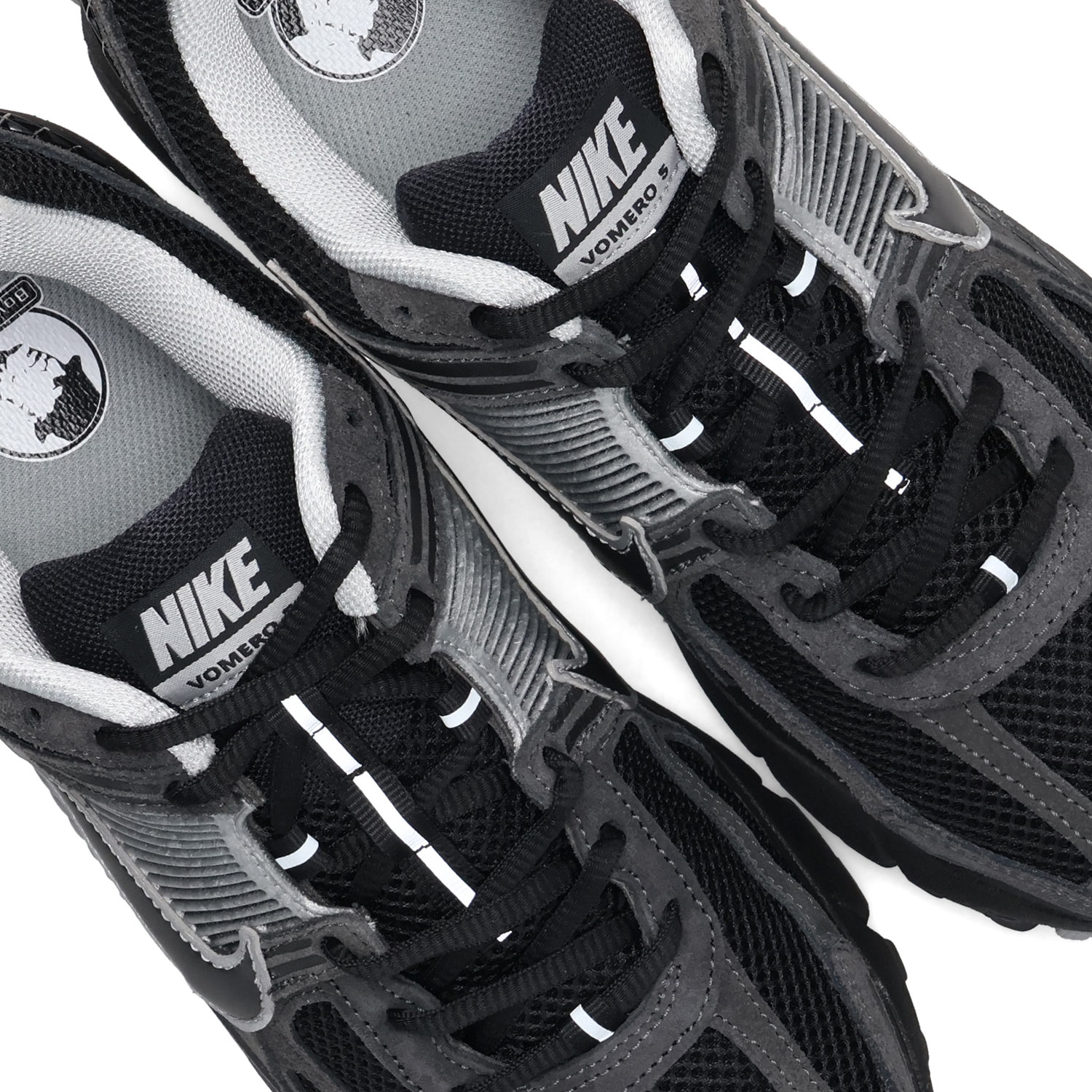 NIKE（ナイキ） ズームボメロ 5 スニーカー メンズ レディース ZOOM