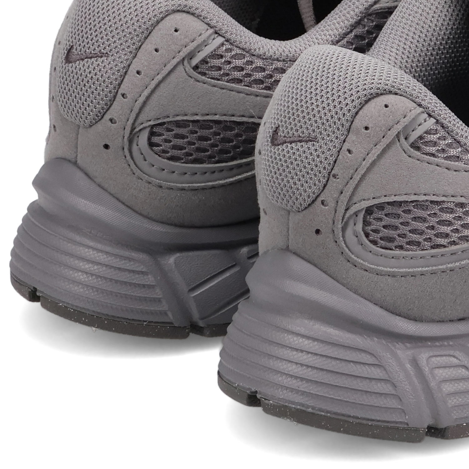 ナイキ NIKE スニーカー メンズ レディース V5 RNR グレー II6292-006