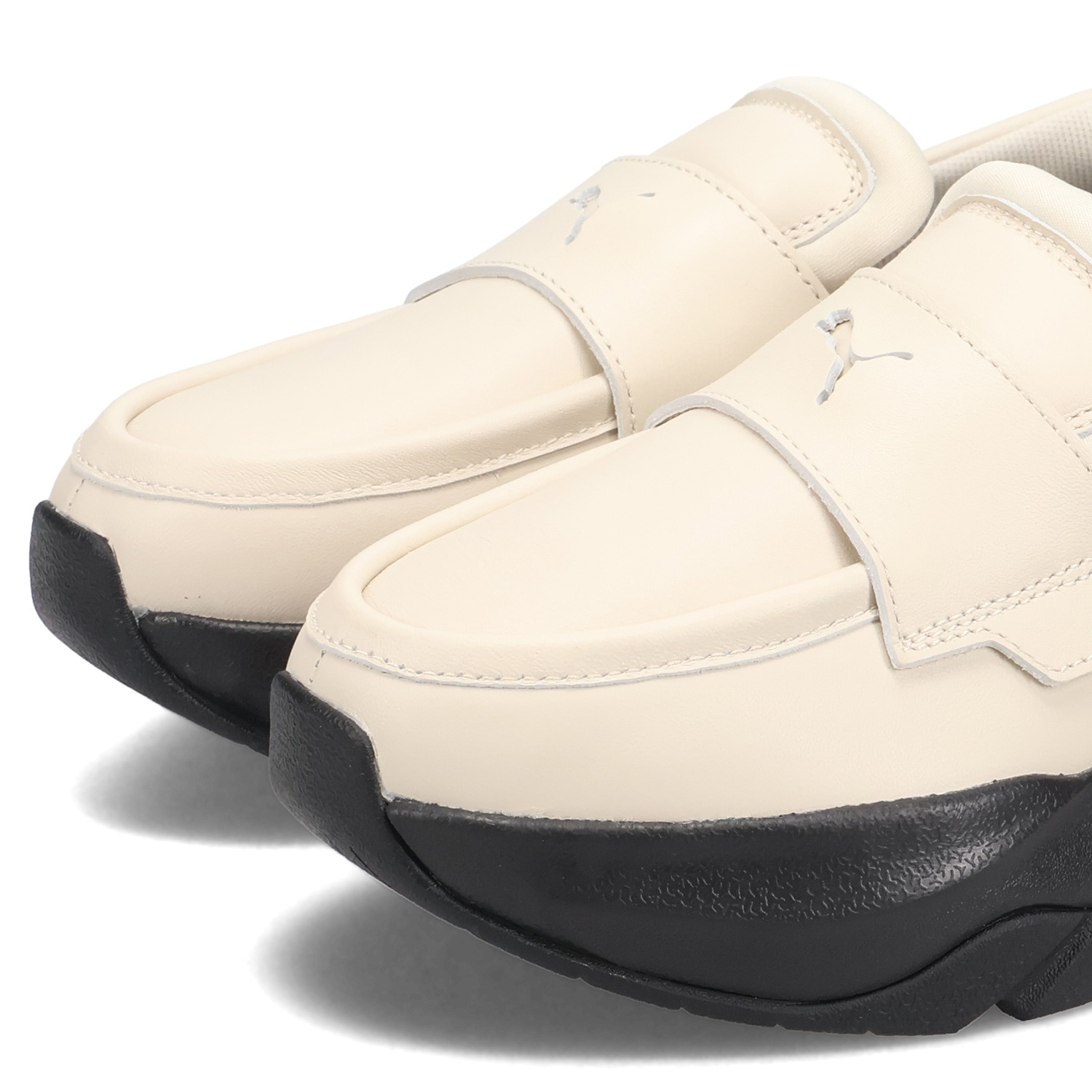 PUMA ホワイト ローファー プーマ ローファー ホワイト 厚底 23.5cm - メルカリ