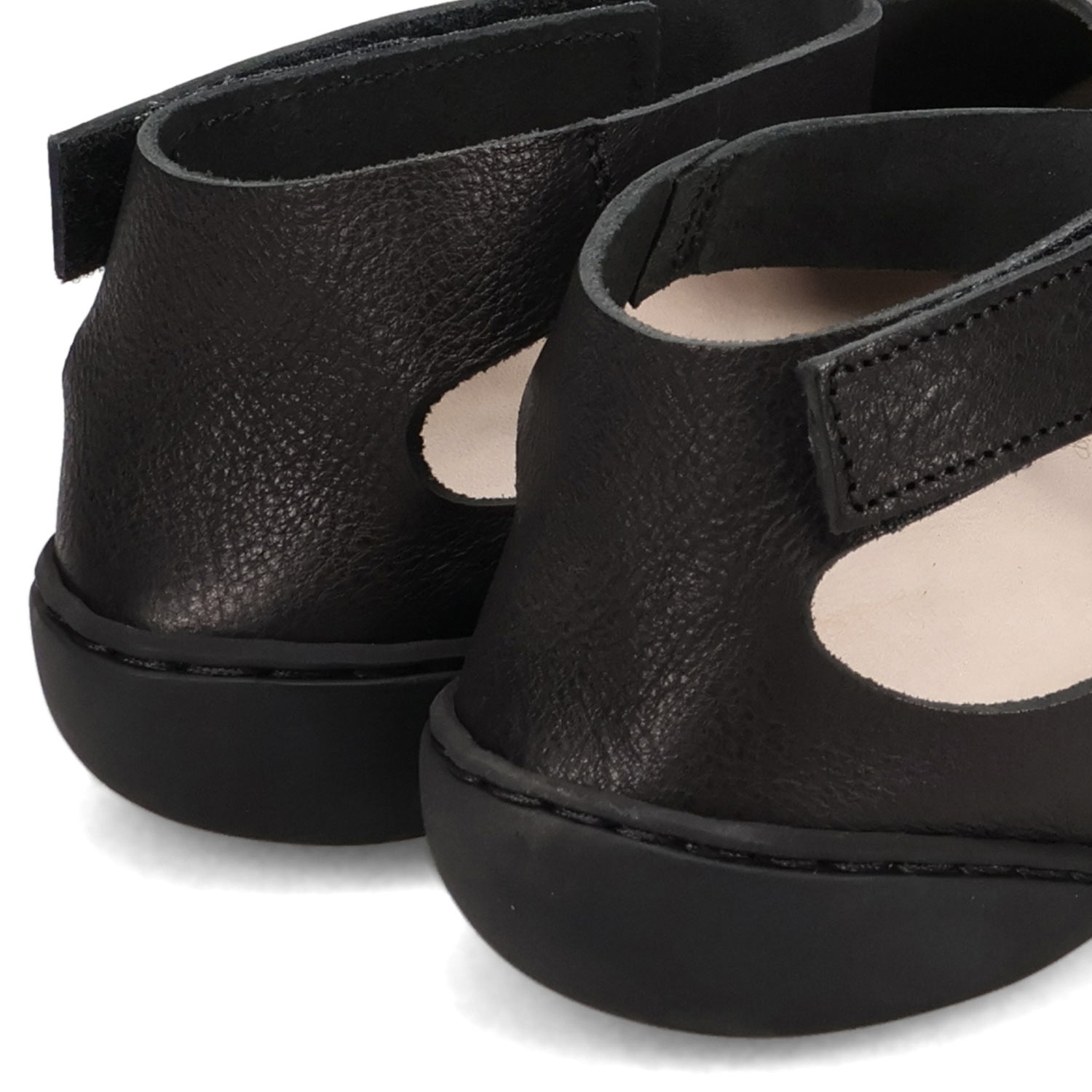 極美品■trippen 【22.5】armadillo アンクルストラップ 黒 trippen（トリッペン） ストラップシューズ アンクル レザー パン