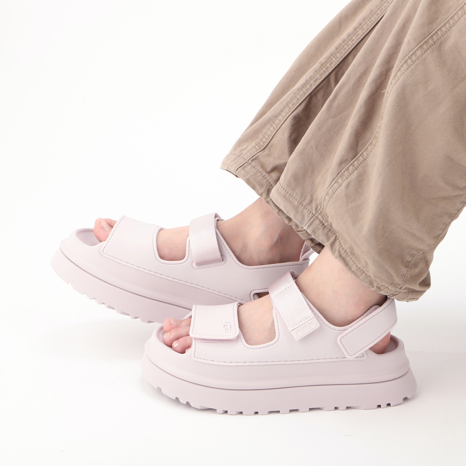UGG（アグ） ストラップサンダル ゴールデングロウ レディース