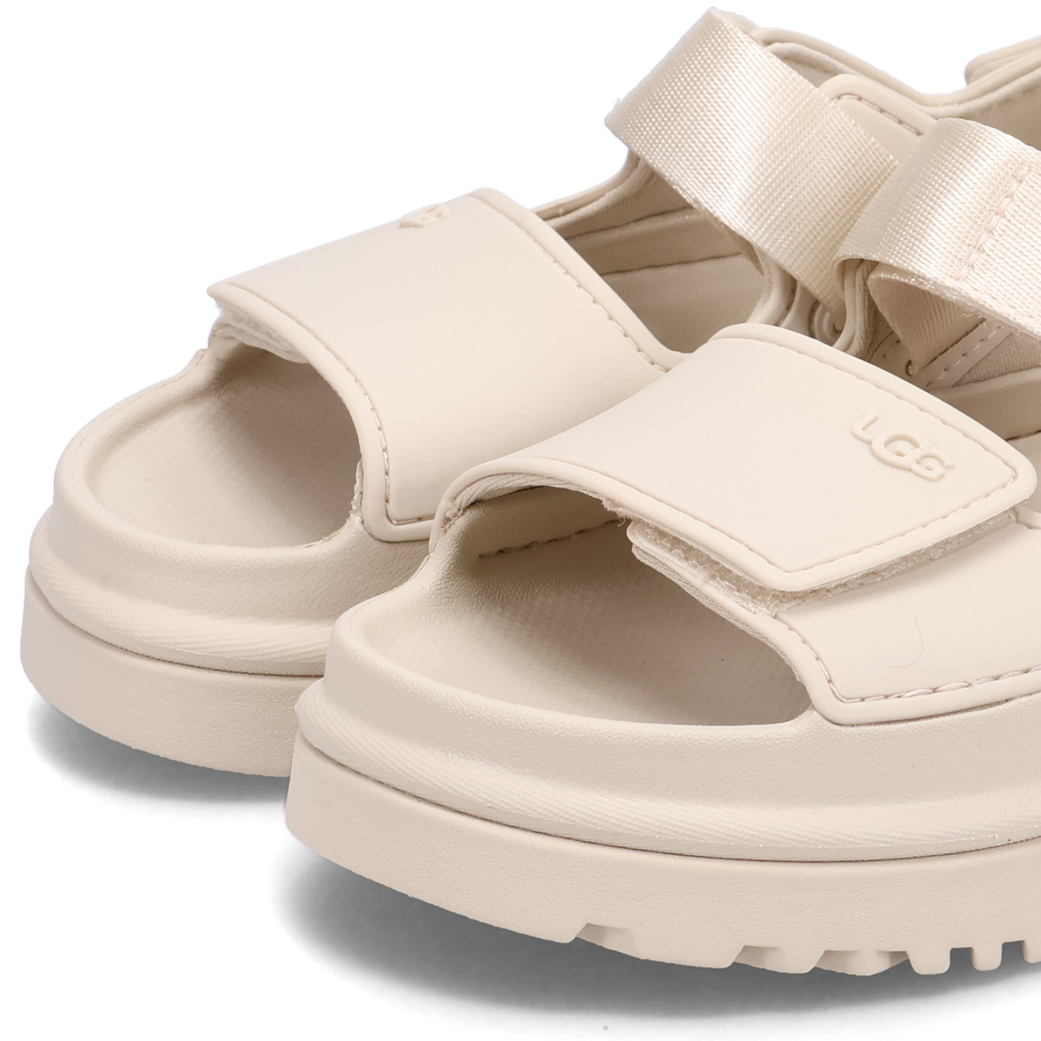 UGG アグ ストラップサンダル ゴールデングロウ キッズ 厚底