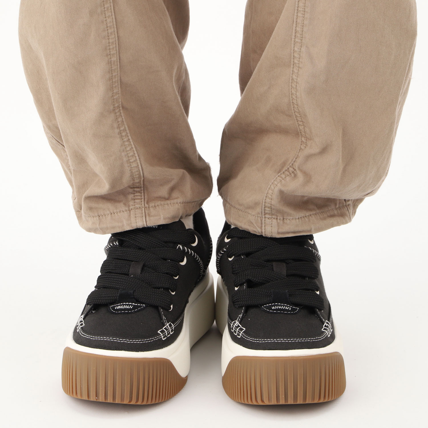 UGG（アグ） スニーカー スリッポン イージー ダジット エッセンシャル